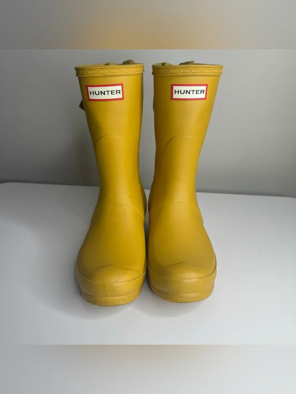 HUNTER Original Women's Short Matte Mustard Yellow Rain Boots Size 7 US